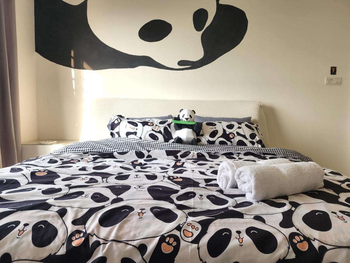 Апартаменты Netflix Panda House 3B2R Rimbayu Kota Kemuning With Atari Games Teluk Panglima Garang Экстерьер фото